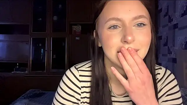 JanitaNetrosio online show from April 20, 9:12 am