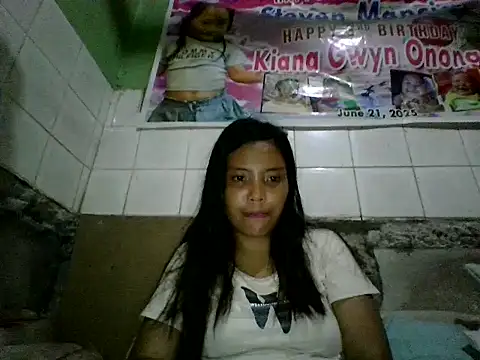 juicyredt online show from June 17, 3:31 am