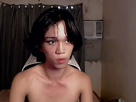 urnaughty paul online show from June 27, 6:40 am