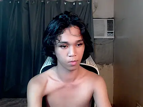 urnaughty paul online show from July 1, 9:11 am