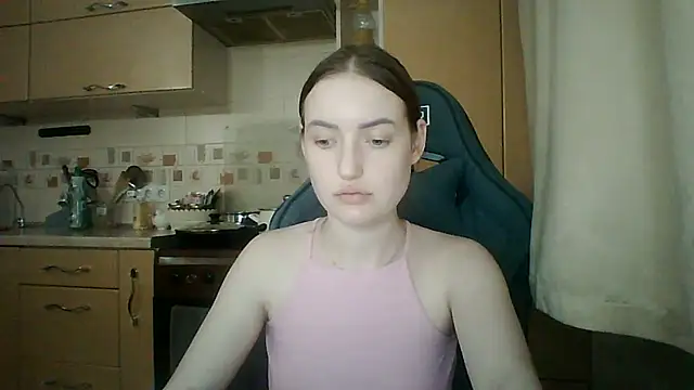 Snapshot of Lisanta chatting on June 11, 7:56 pm Lisanta online show from June 11, 7:56 pm