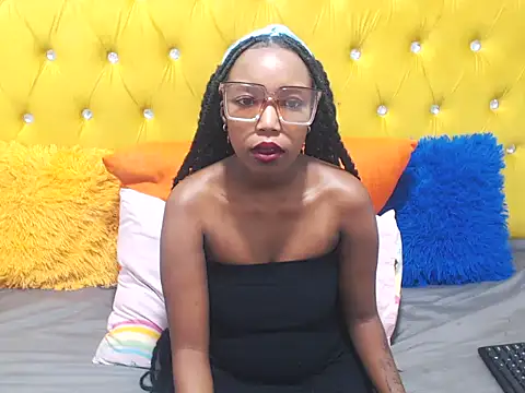 MsDareASSDevil online show from May 19, 9:10 pm
