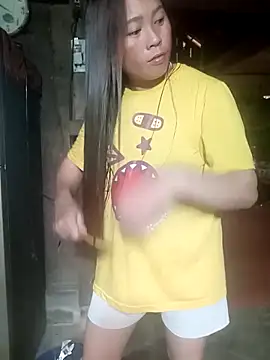 phuongtrinh1 online show from April 22, 10:50 am