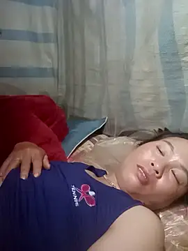 phuongtrinh1 online show from May 26, 6:26 pm