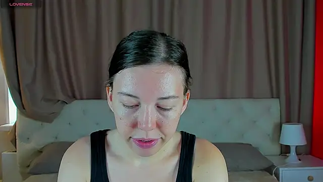 Sandra Ross online show from July 6, 1:24 am