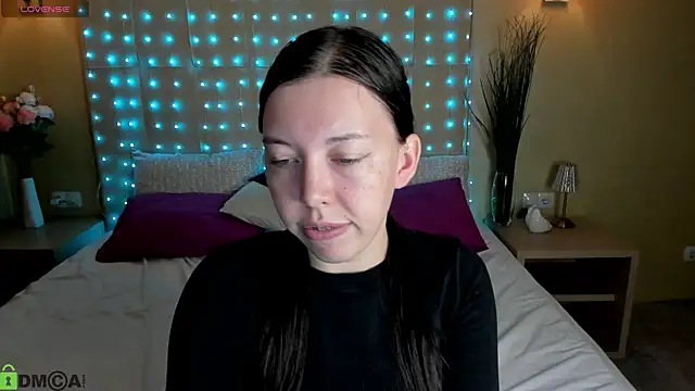 Sandra Ross online show from July 26, 1:03 am