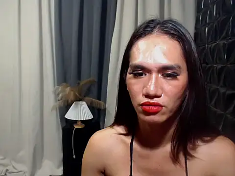 Queen Haliyah online show from May 15, 11:01 pm