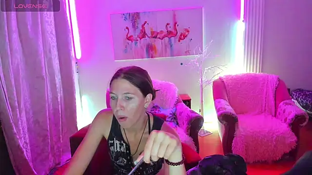 Snapshot of MaryRapunzel chatting on July 19, 7:17 pm MaryRapunzel online show from July 19, 7:17 pm