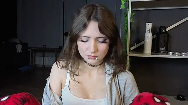 lovergirl4me online show from June 5, 6:57 pm