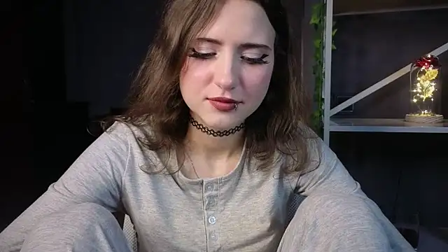 lovergirl4me online show from June 20, 7:38 pm