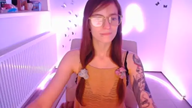 Luna Tantra online show from August 7, 9:50 pm