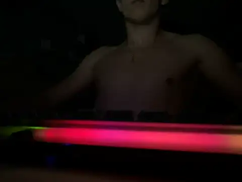 Elnene250 online show from April 21, 8:55 pm