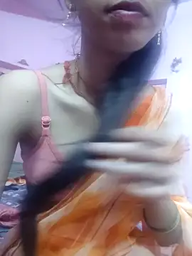 Vidhya Balan143 online show from June 10, 10:52 pm