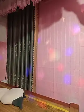 Ly-sexyy online show from July 1, 1:07 am