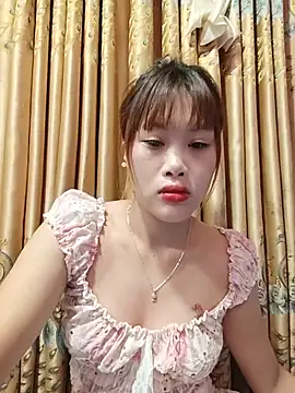 Ly-sexyy online show from July 21, 10:45 pm