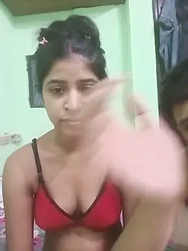 hot-couple-0 online show from May 23, 8:40 am
