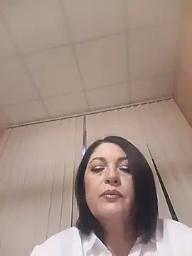 Snapshot of MargoSky48 chatting on May 5, 5:32 pm MargoSky48 online show from May 5, 5:32 pm
