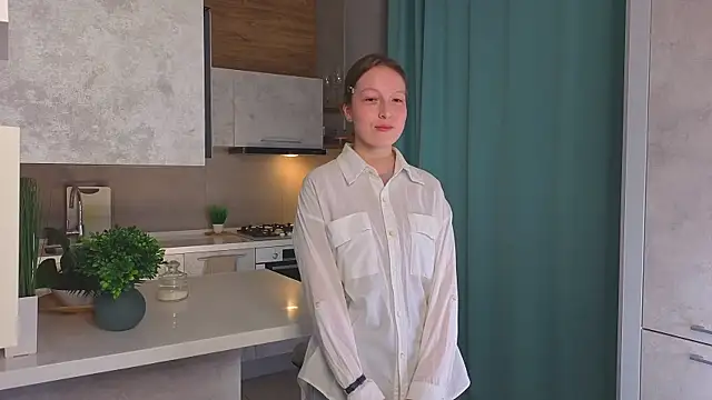 KeIIeyStrong online show from April 25, 5:32 pm