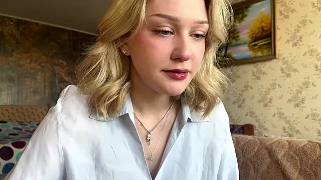 AlisiaStreitmatter online show from June 11, 12:25 pm