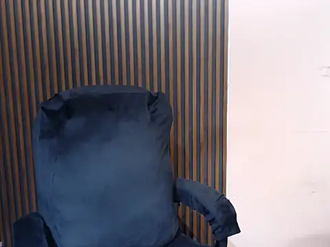 MissOffice  online show from May 28, 1:19 pm