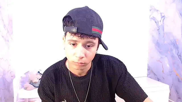 jbarto  online show from April 21, 9:28 pm