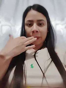 Nicol Alvarez1 online show from July 12, 6:59 am