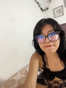 Snapshot of katty_lovelyy chatting on June 14, 2:24 am katty lovelyy online show from June 14, 2:24 am