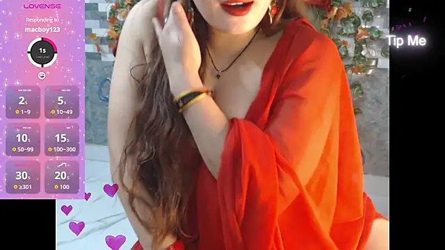 The Queen Arinaah online show from August 2, 3:32 pm