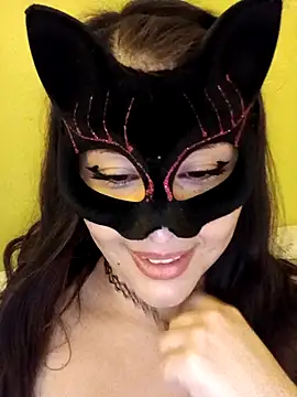 Conejita69n n online show from May 7, 6:30 am