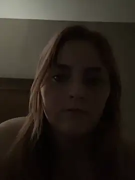 VelvetSoles21 online show from April 22, 7:00 am