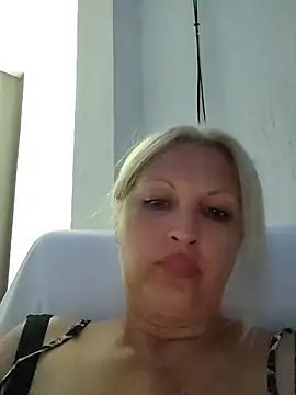 Divineblond online show from July 8, 6:34 pm