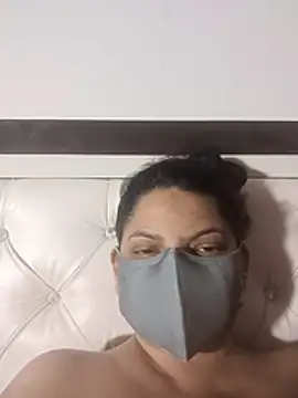 Snapshot of yourslutty65 chatting on April 24, 7:33 am yourslutty65 online show from April 24, 7:33 am