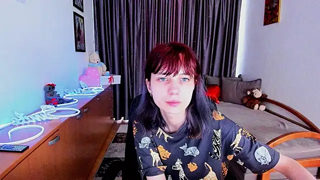 MiniLysii online show from June 17, 5:43 am
