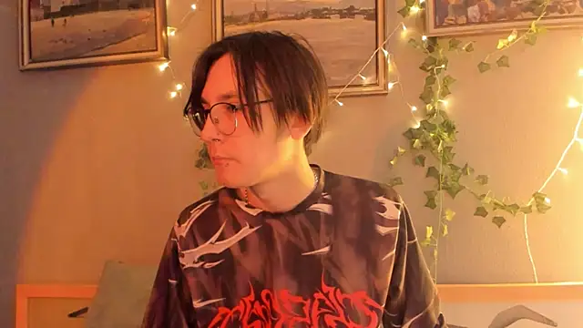 SolarFringe online show from May 17, 6:22 am
