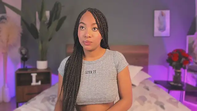 Lynncute online show from July 6, 4:09 am