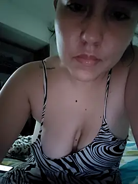 SweetyNaugthy online show from July 25, 6:44 am