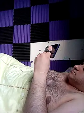 bearfilms online show from April 23, 4:46 am