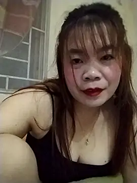 Snapshot of Squirt107 chatting on May 12, 4:15 pm Squirt107 online show from May 12, 4:15 pm