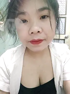 Snapshot of Ayti01 chatting on April 24, 6:10 pm Ayti01 online show from April 24, 6:10 pm