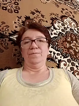 Snapshot of KetQueen101 chatting on May 14, 8:10 am KetQueen101 online show from May 14, 8:10 am