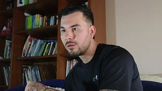 julianmonttoya online show from April 23, 2:30 pm