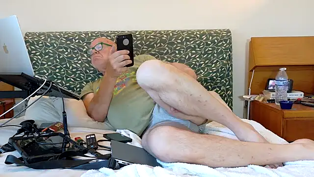 KinkCentral online show from June 4, 7:42 pm