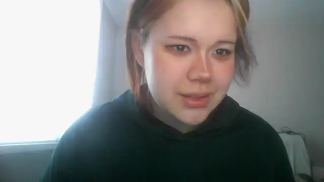 Amanda Mia  online show from June 5, 5:25 am