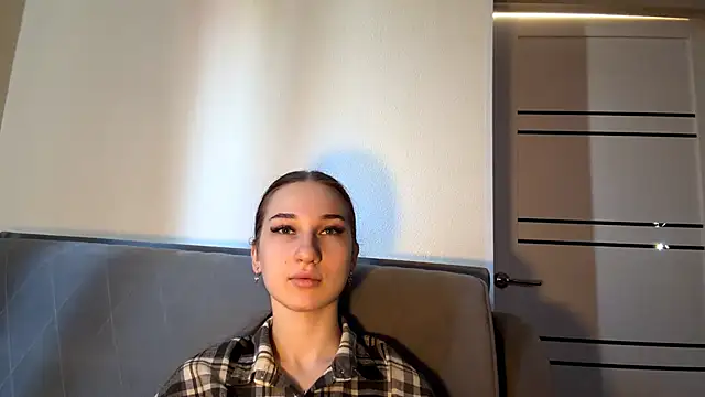 OliviaBuckaloo online show from April 26, 12:47 pm