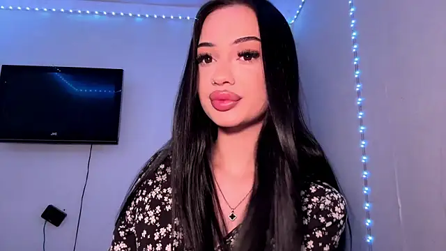 MasakoRoblodowski online show from April 28, 11:59 am