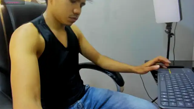 Snapshot of Jack_Ryan26 chatting on April 27, 7:23 pm Jack Ryan26 online show from April 27, 7:23 pm
