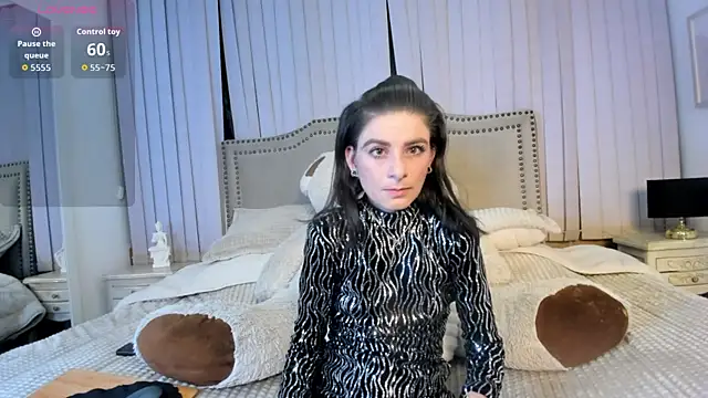 mariana  thompson online show from June 26, 3:11 am