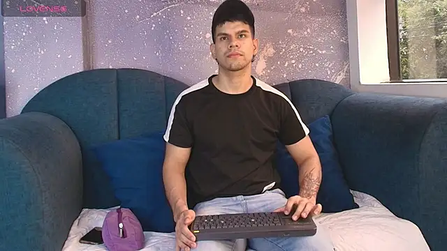 Derek Voss online show from June 30, 1:01 pm