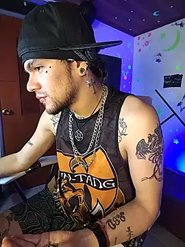 FonixXBelialX online show from June 2, 12:12 am