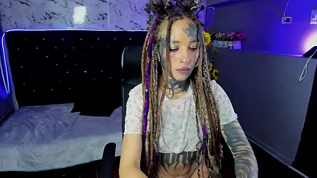 Lucy Doll8 online show from May 30, 8:55 am